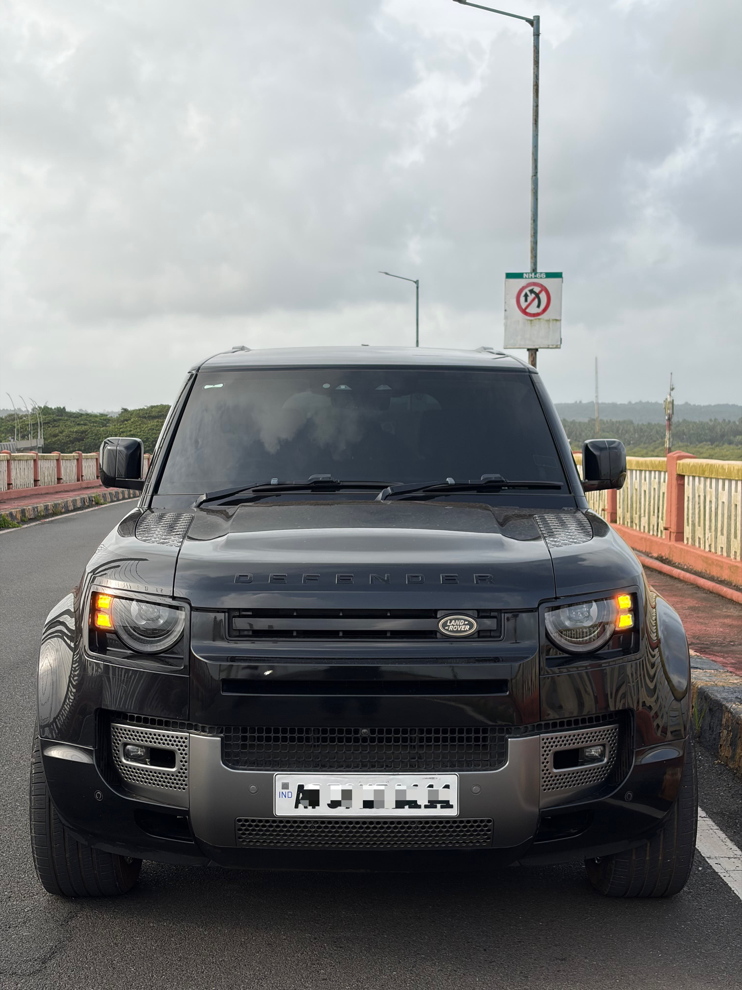 Range Rover Defender