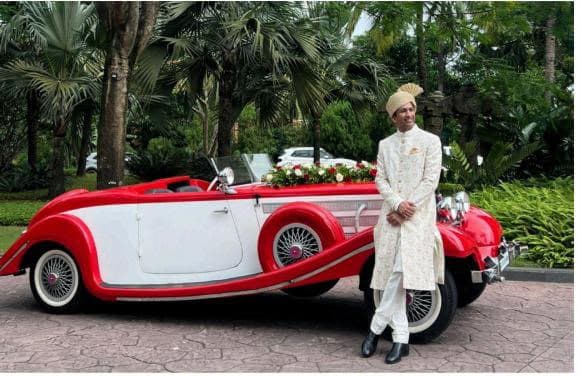 Mercedes Roadster 540 Orange & White Stripe Baraat Car in Goa